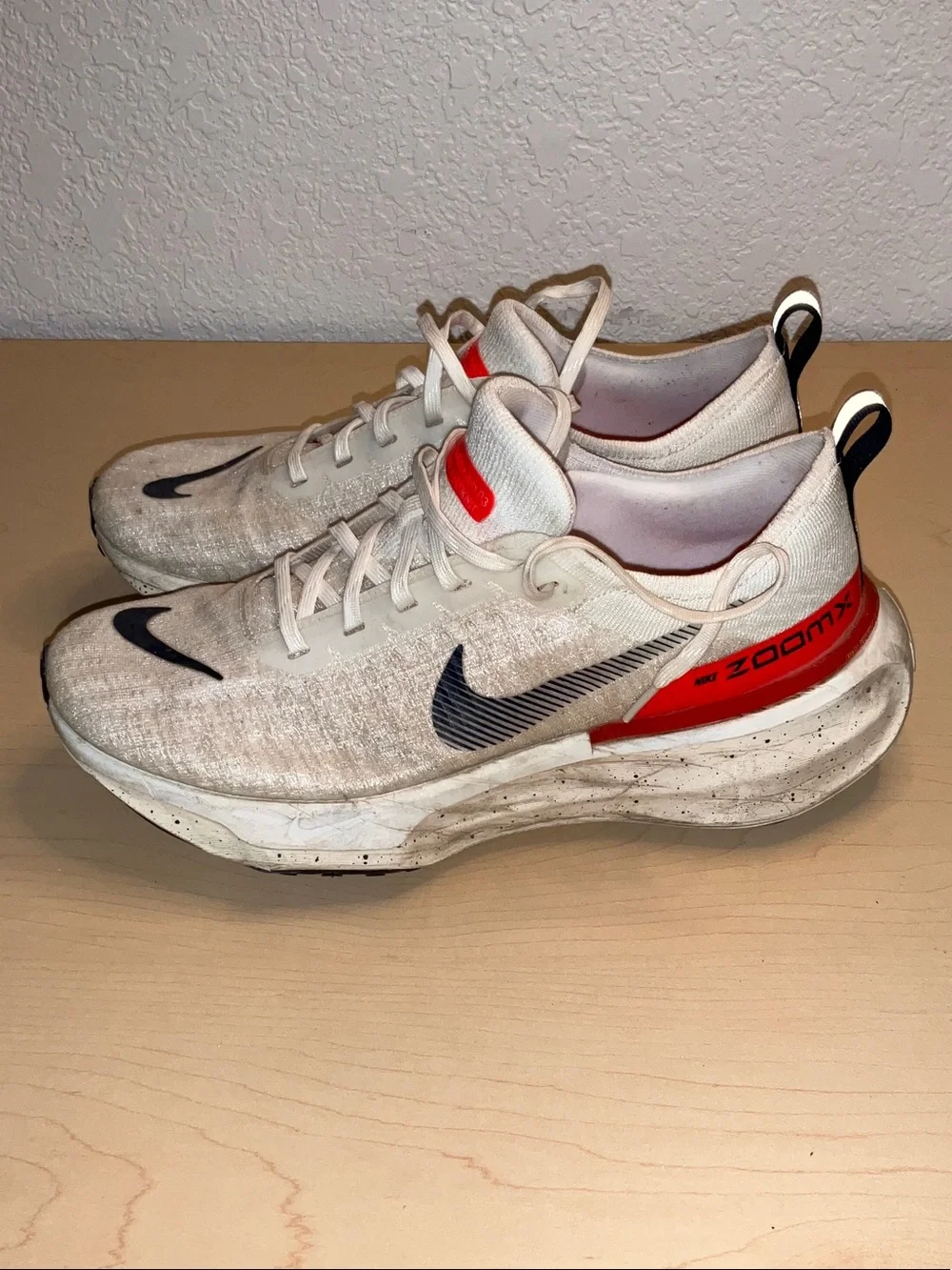 Nike Invincible 3 Running Shoes White Orange Men’s Size 9